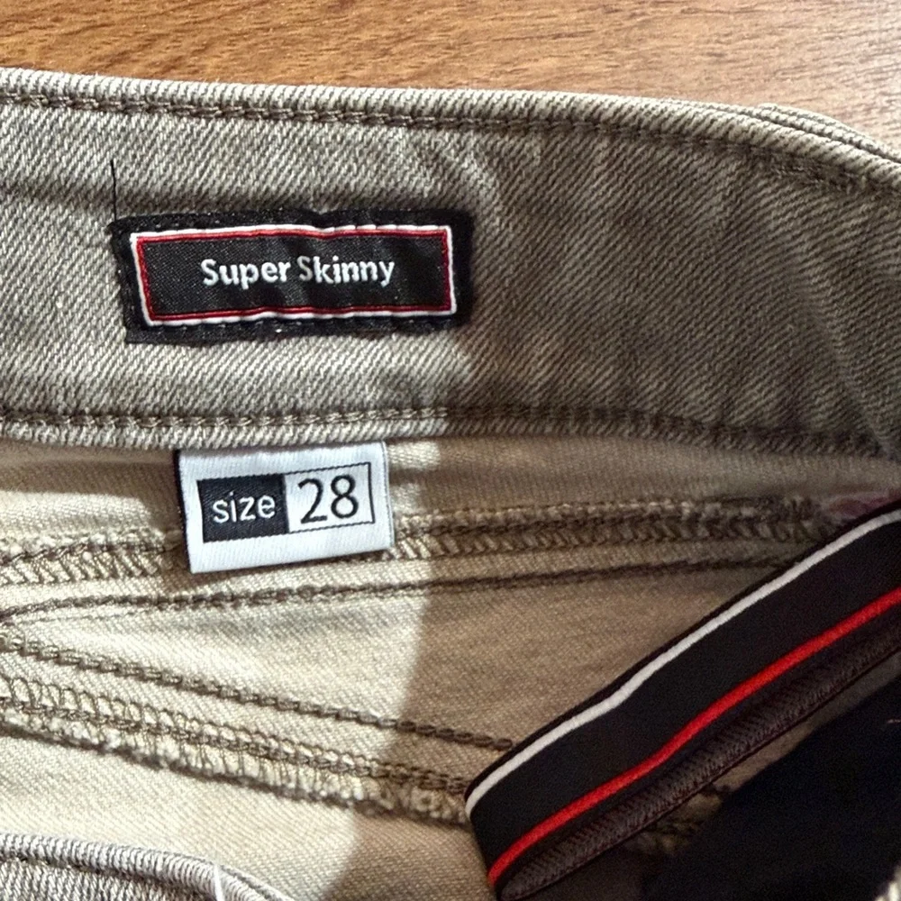 SPORTMAX Code Women 28 Super Skinny Perfect Fit Gray Bleach Wash Zip Ankle Jeans